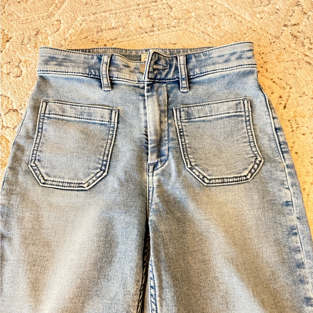 Faherty patch pocket jeans - image 9